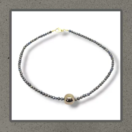 El Yapımı Siyah Renk Geçişli İnci Kolye, Mikron Altın Kaplama Ve 925 Ayar Gümüş Detaylı.