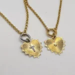 Minimal Tasarımlı Kişiselleştirilebilir Işın Kalp Kolye